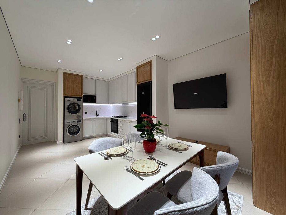 ЖК Milano, 4х комнатная с ремонтом в упаковке  и парковкой. TL