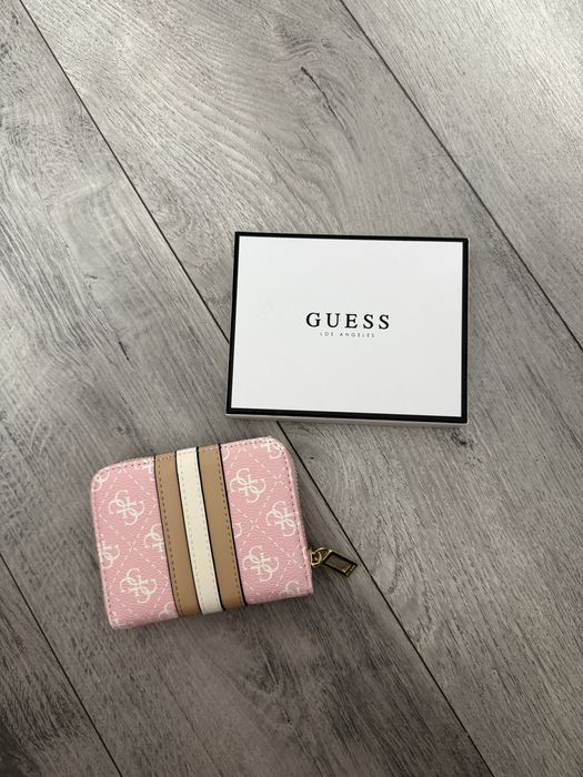 Portofel Guess Pink