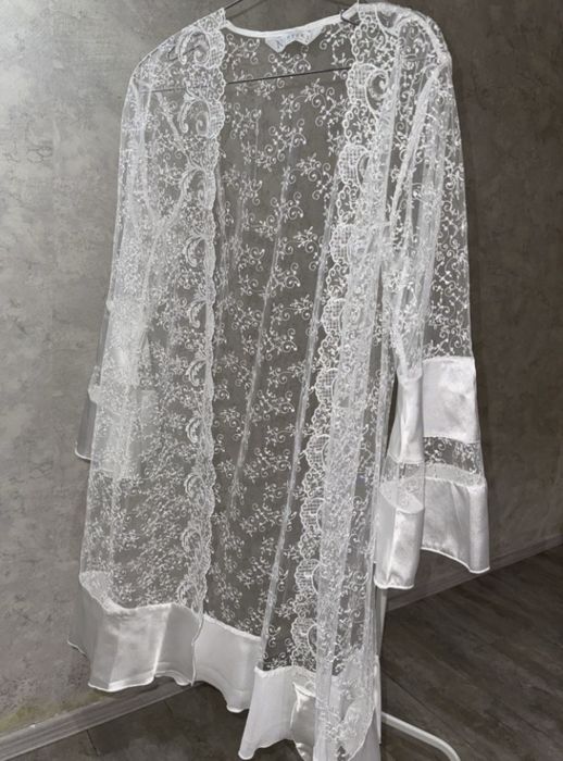 Белый Ночной  халат с сорочкоц сетка гепюр длина до колена стандарт