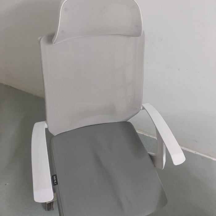 Офисное кресло / компьютерное кресло