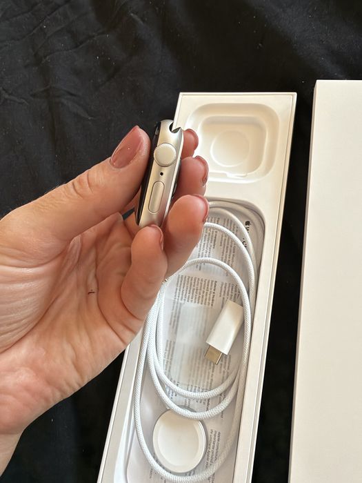 Apple Watch SE3 2026 GPS 40mm cu bratara S/M si garantie