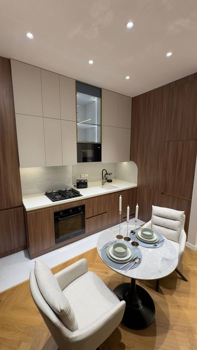 Продаётся 1в2 комнатная квартира в ЖК Parkwood 

Ориентир: Госпитальны