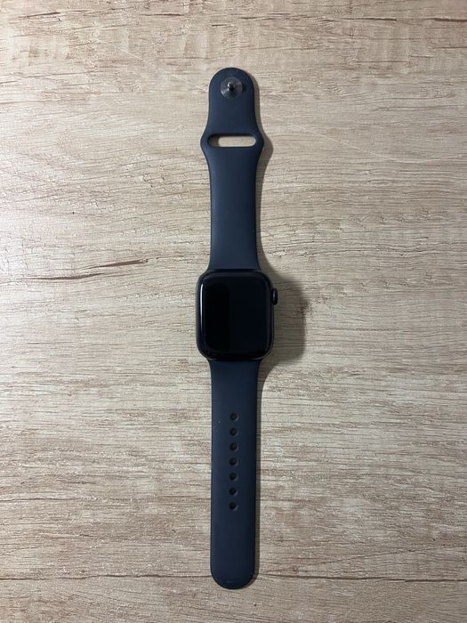 Продаю Apple Watch Series 8