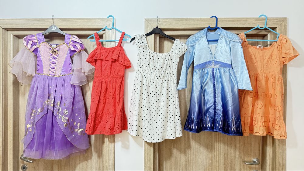 Rochii gradinita Rapunzel , Elsa , Primavara