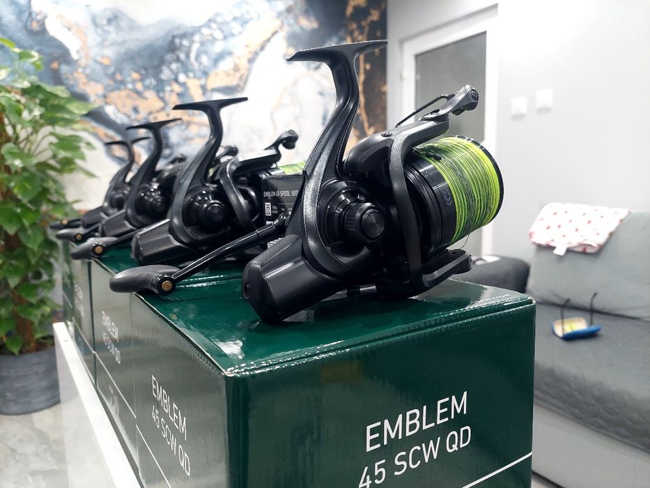Mulinete Daiwa Emblem 45