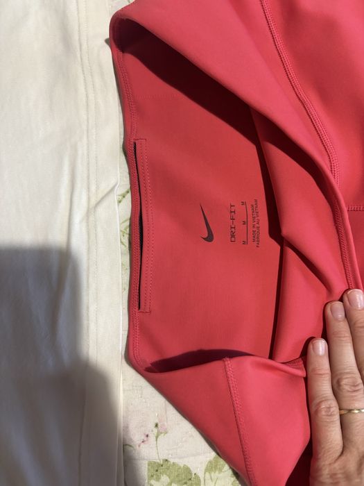 Огринална тениска Adidas / клин Nike