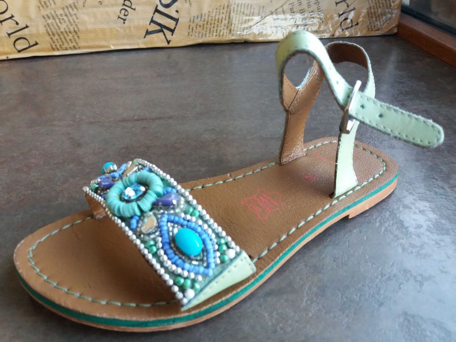 детски кожени сандали NAF NAF,летни отворени обувки за момиче ном.29