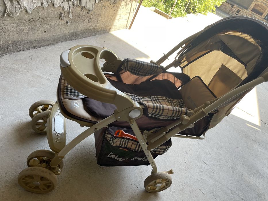 Коляска сотилади жуда яхши холатда