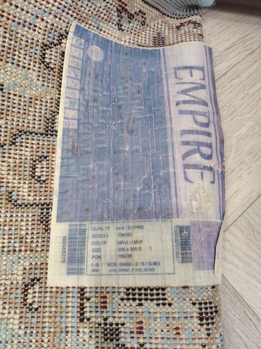 Ковры за 10тыс продается срочно
