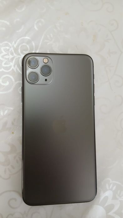 Айфон 11 про мах 256 гб  120000