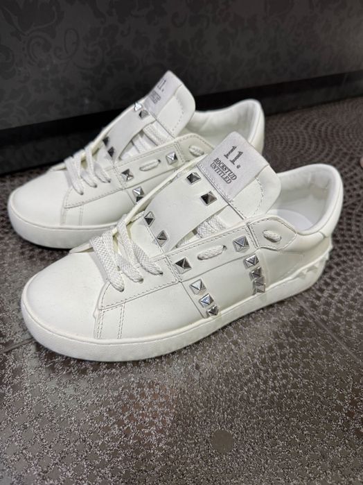 Дамски обувки VALENTINO Garavani