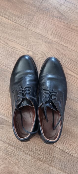 Школьный костюм и туфли