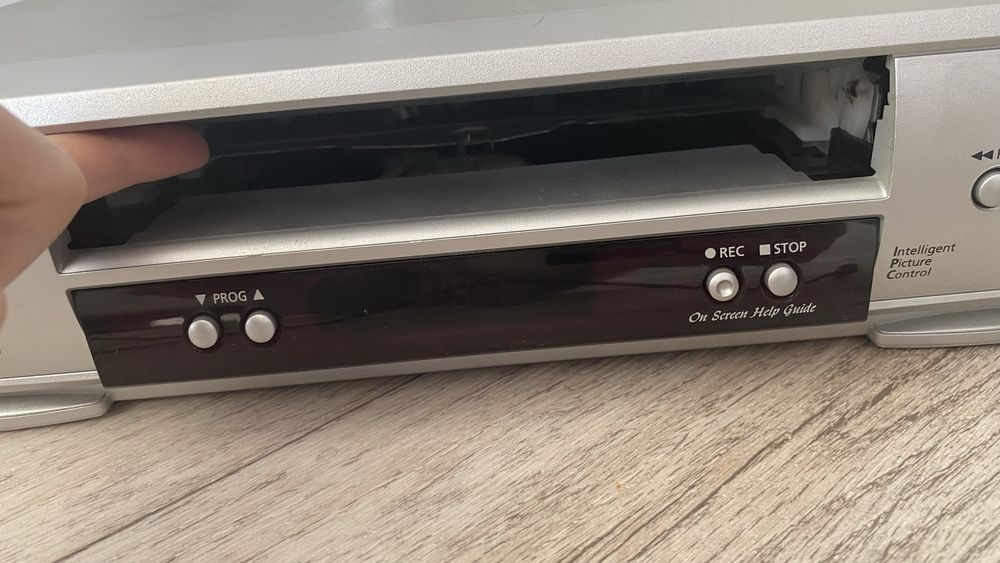 Продам VHS видеоплеер Akira VCR-S207(S).