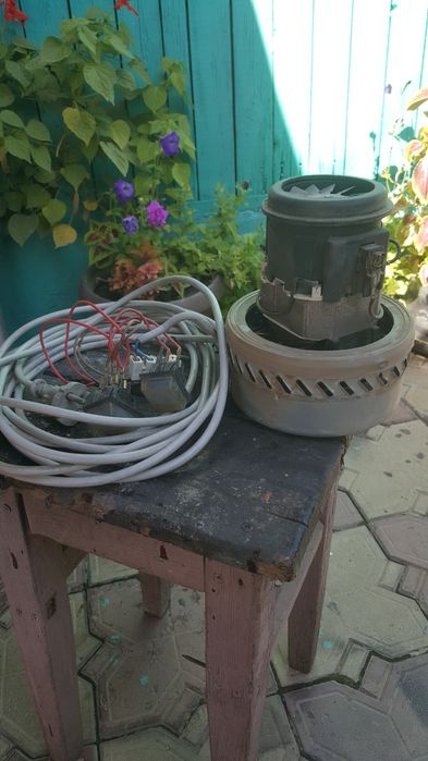 Двигатель  от пылесоса