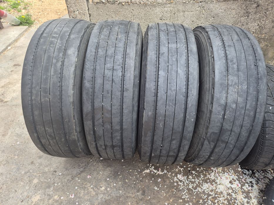 Cauciucuri iarna 235/75/17,5 m+s