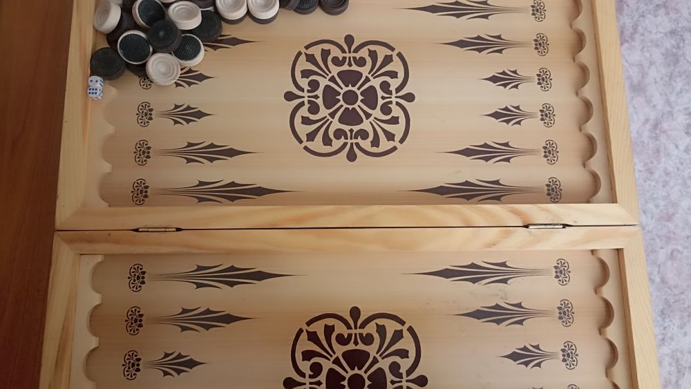 Продам нарды      . Новые красивые, удобные