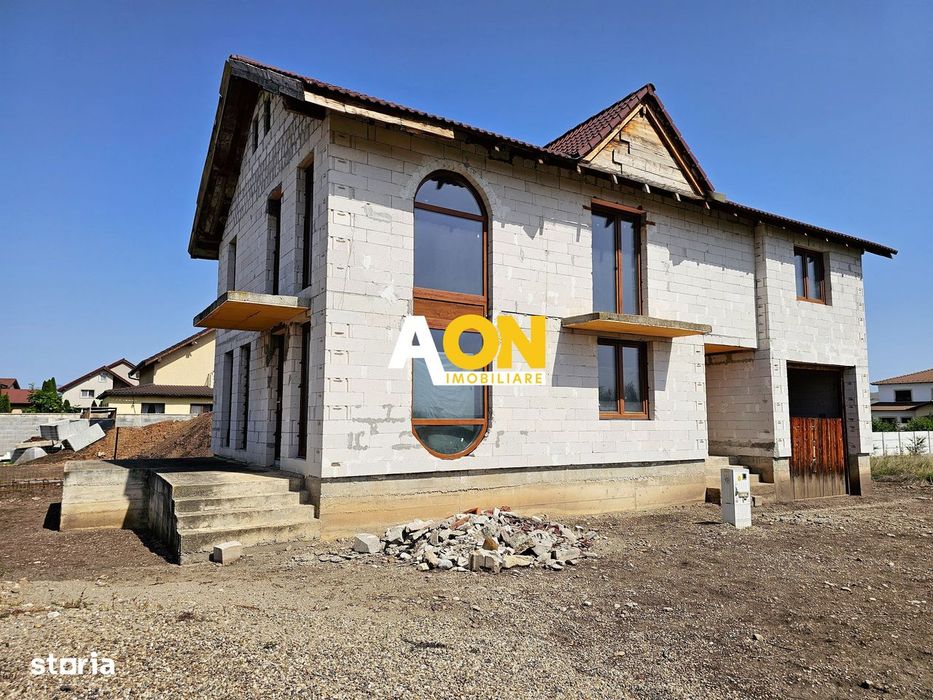 Casa la rosu, 4 camere, 301 mp teren, P+1, zona Alba-Micesti