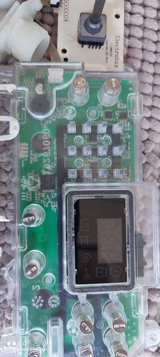 Electronică mașină de spălat electrolux cu motor inclus