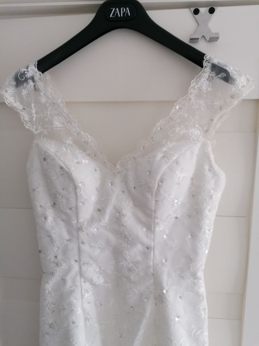 Rochie de mireasa , 38-40 NOUĂ, cu 2 voaluri Cadou