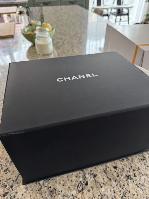 Chanel medium bag