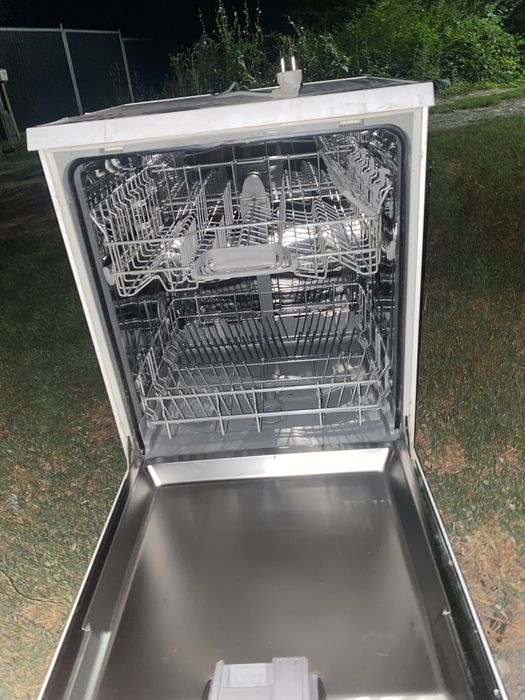 Посудомойка хороший