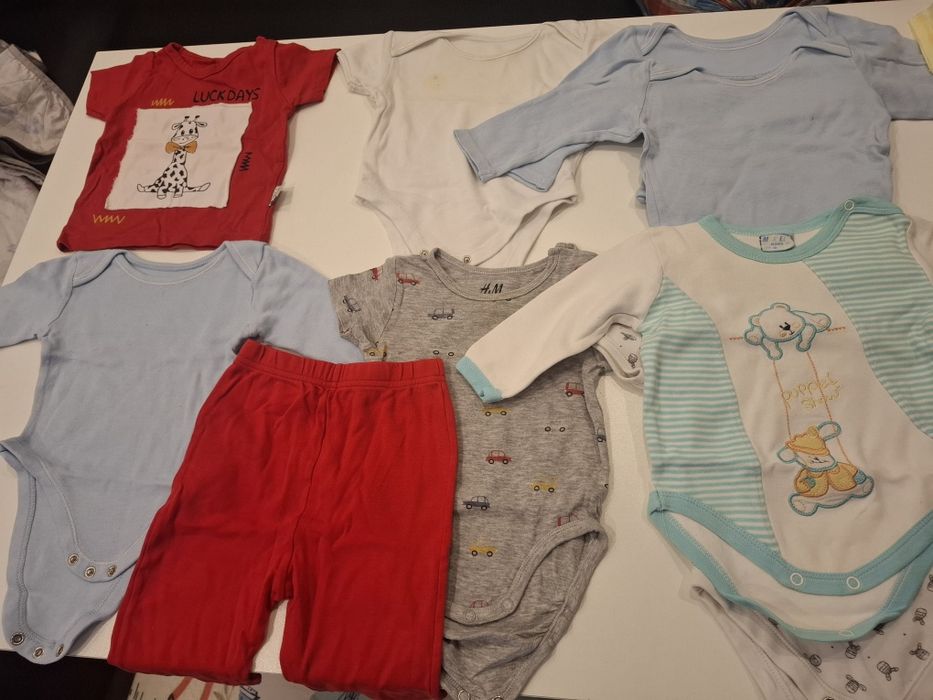 Лот бебешки дрещки
