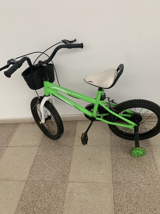 Bicicleta copii cu cosulet