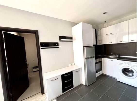 Дава се под наем Двустаен апартамент в Пловдив, Тракия - 50 кв.м за 300 € - Снимка #1