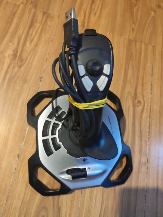 Joystick Logitech Extreme 3D Pro pentru PC