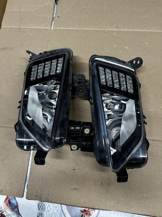 Proiectoare led stânga dreapta vw polo 2g.
