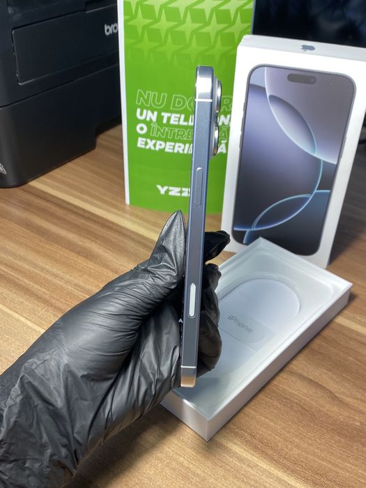 iPhone 16 Pro Max • 256 GB • White Titanium