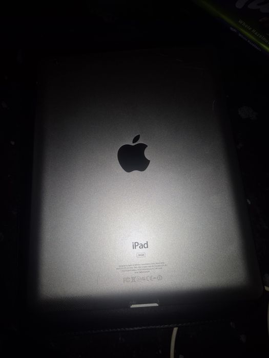 НазадiPad 3 модел A1430 16GB 2012 Wi-Fi + Cellular като нов с зарядно и кожен  калъф
Компютри, таблети и периферни устройства
iPad и таблети
iPad 3 м