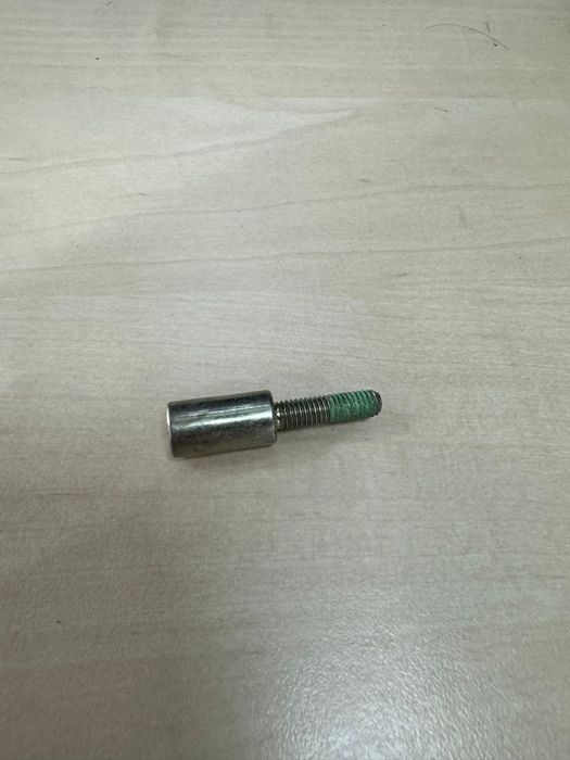 Surub chiuloasa-capac culbutori-pompa vacum BMW e90 e46 e60m47 n47 m57