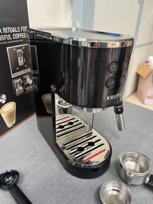 Ръчна еспресо машина Krups Virtuoso + XP444C