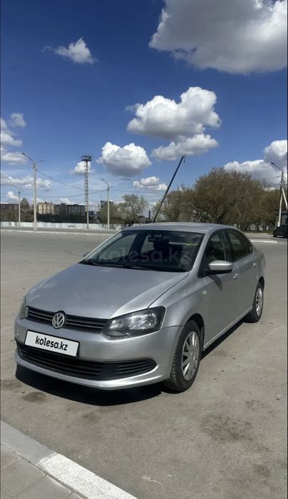 Продам Volkswagen Polo 2013, автомат