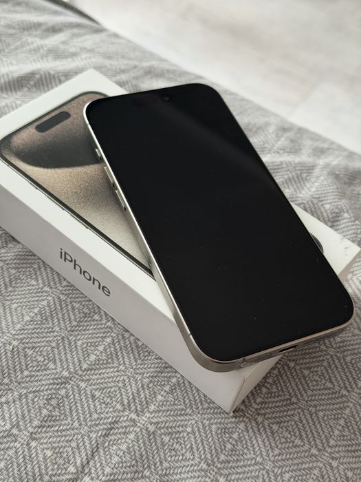 Продам iPhone 15 Pro 512 GB