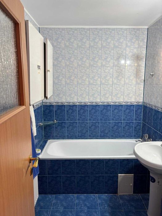 Inchiriez Apartament 3 camere