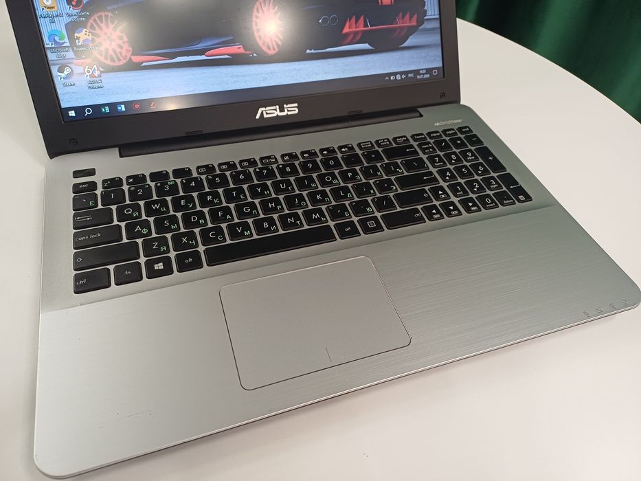 Asus x555uj core i7/8gb/240gb/Nvidia 2gb