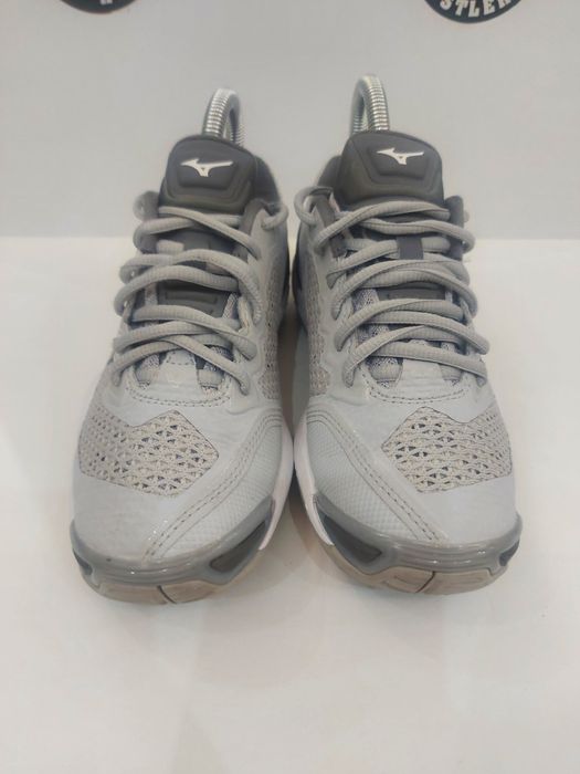 Дамски маратонки MIZUNO. Номер 36