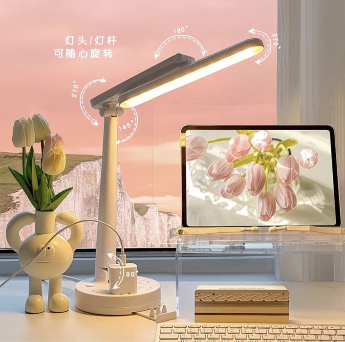 Настольная лампа