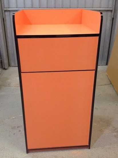 Cos gunoi/pubela plastic/debarasator tip fast food cu suport tavi