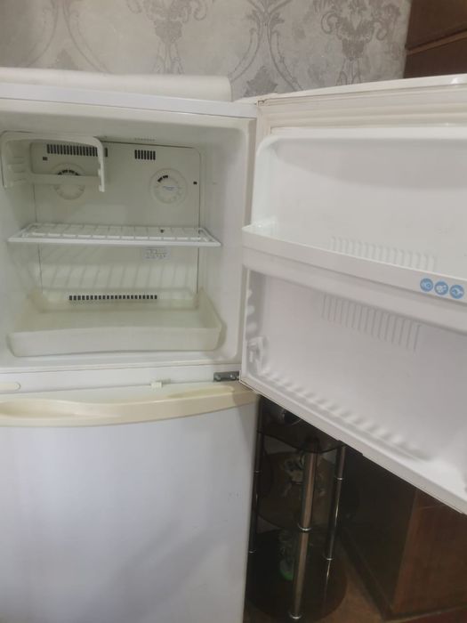 Холодильник LG даухкамерный