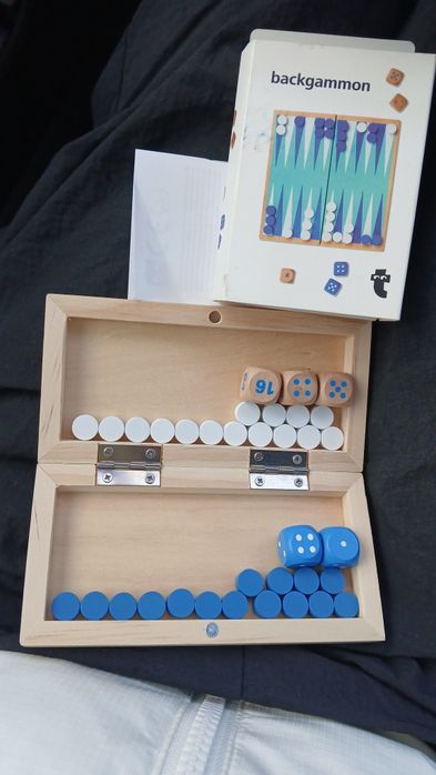 Table în miniatuta