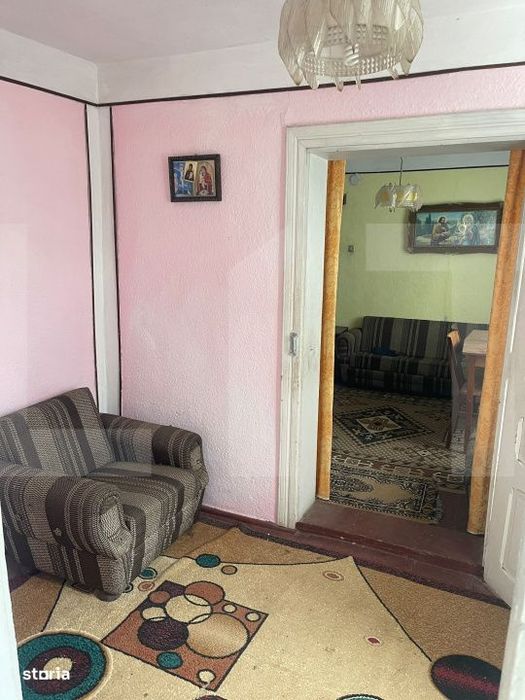 Casa de vanzare, 57 mp, teren 2.209 mp, zona Braesti