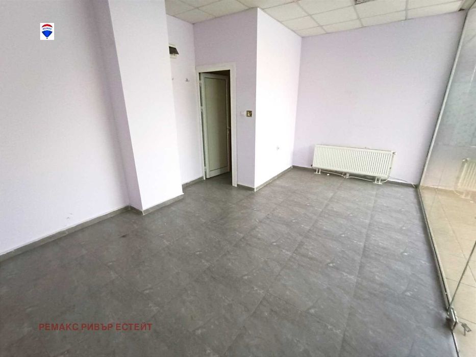 Продава се Магазин в Русе, Възраждане - 23 кв.м за 1348 €/кв.м - Снимка #2