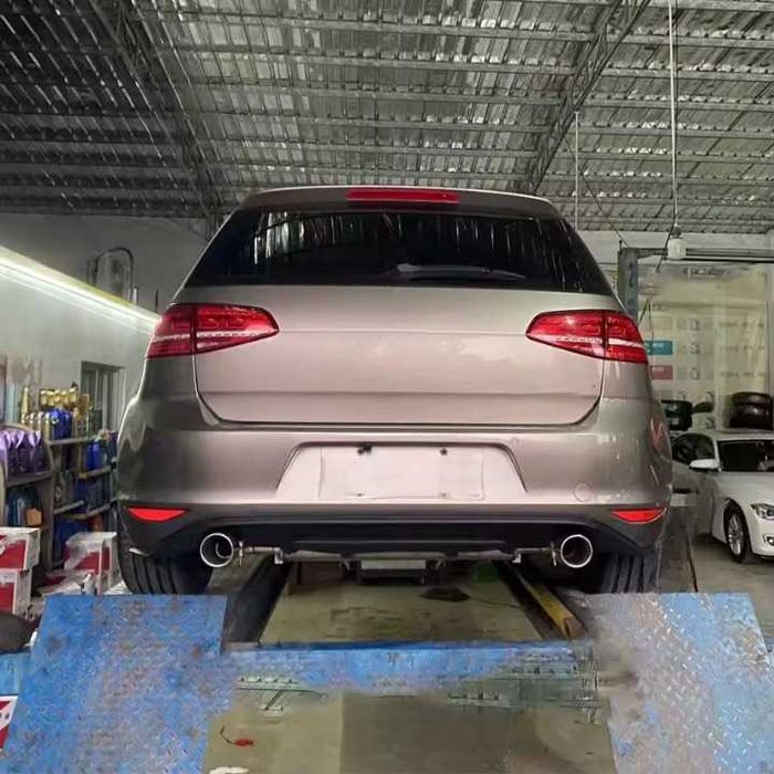 Difuzor Bara Spate GTI / GTD Evacuari Simple Volkswagen VW Golf 7 MK7