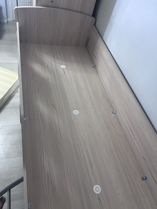 Кровать двухярусная