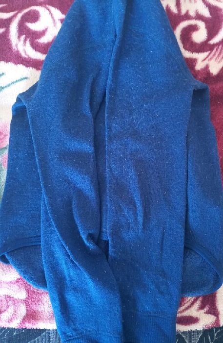 Синя, мека блуза