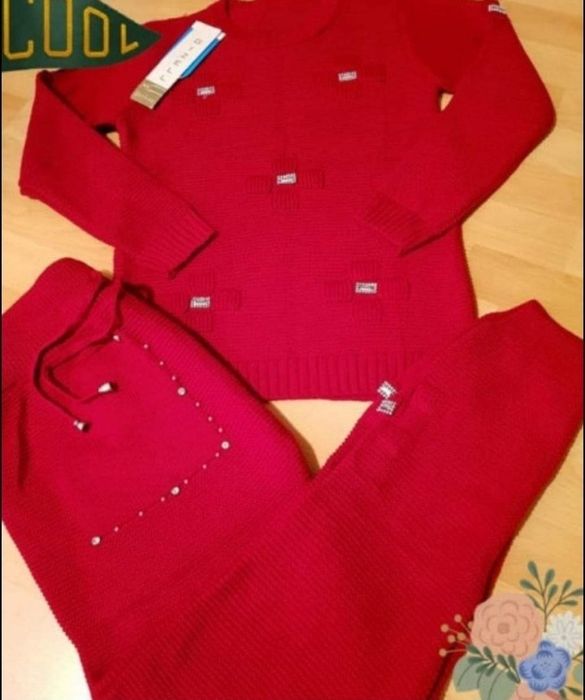 Compleuri dama, material tricotat,sezonul rece,insertii perlute