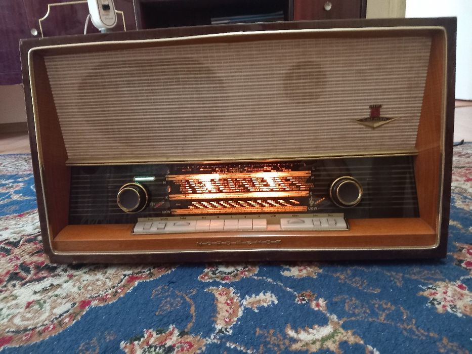 Radio pe lămpi, Stela HIFI Normende